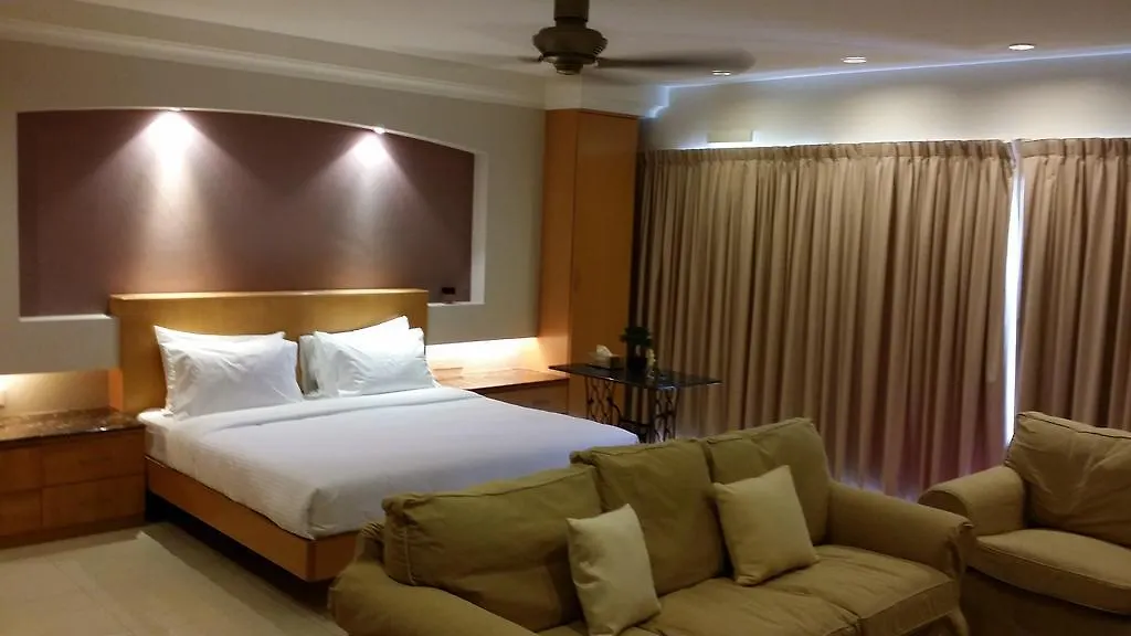 Tropical Sea View & Sunshine Villa Batu Ferringhi 0*,