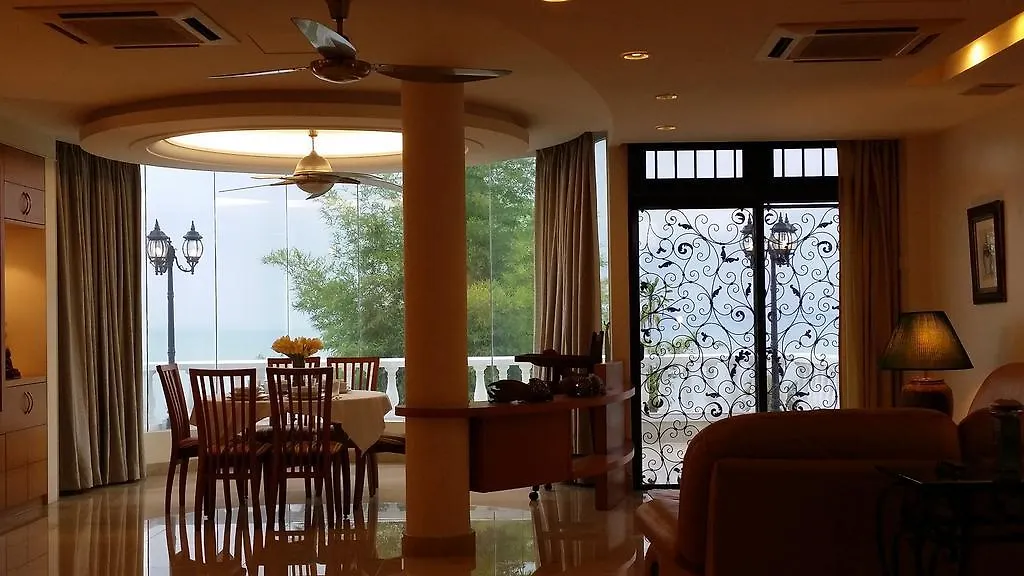 Tropical Sea View & Sunshine Villa Batu Ferringhi Holiday home