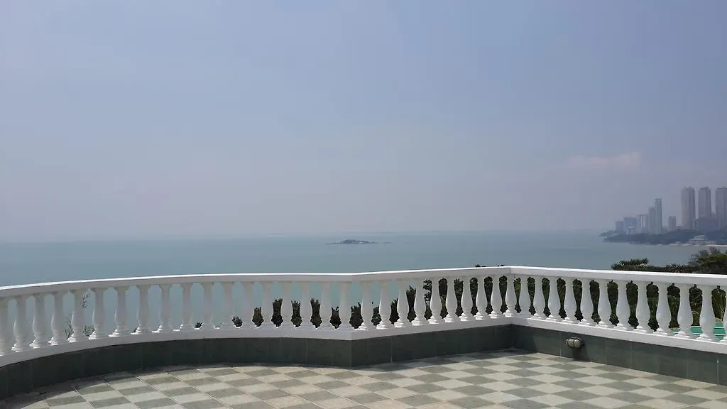 Tropical Sea View & Sunshine Villa Batu Ferringhi